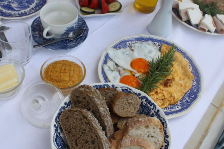 Breakfast/Coffee Service 77 of 100