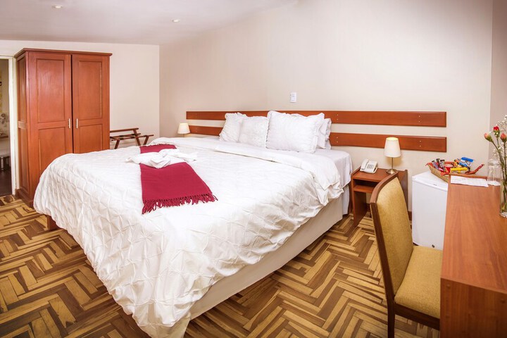 Room 6 of 38