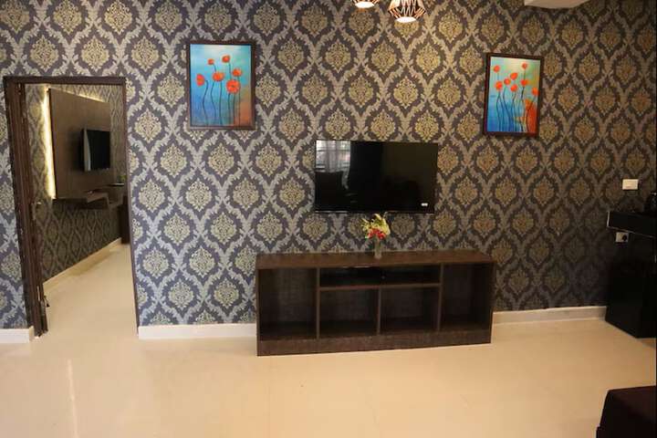 Room 30 of 54