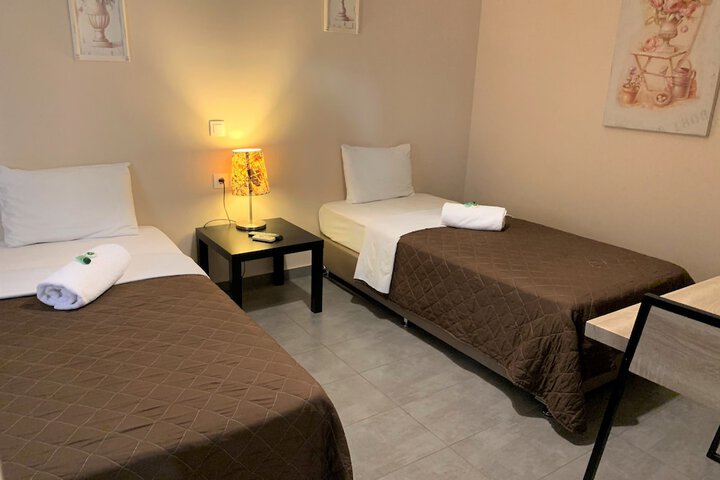 Room 34 of 46