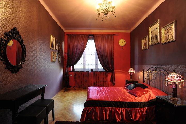 Room 16 of 54