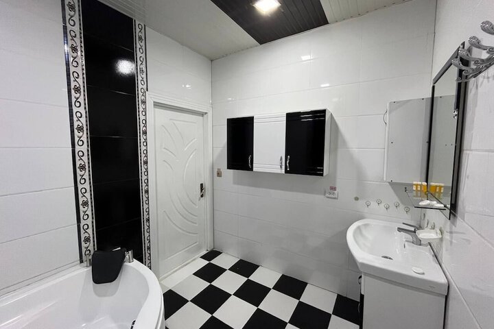 Room 40 of 44