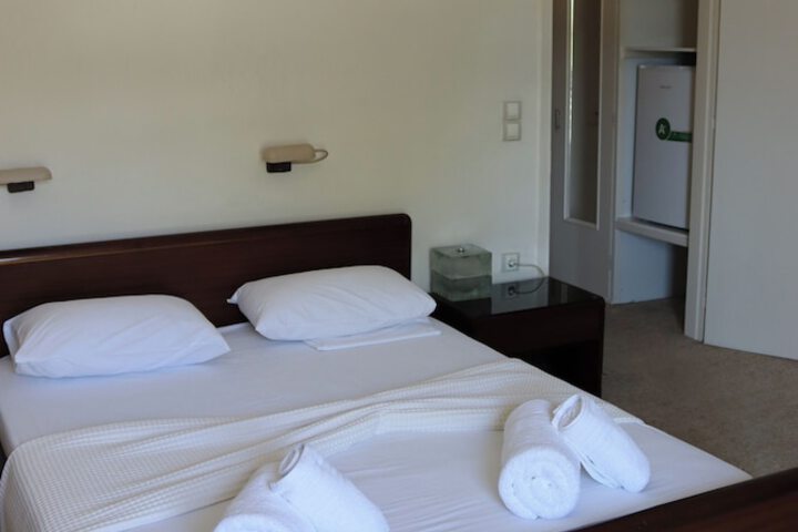 Room 106 of 261