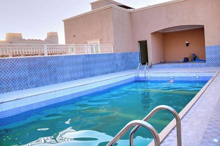 Pool 20 of 57