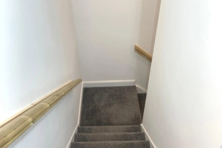 Room 10 of 21