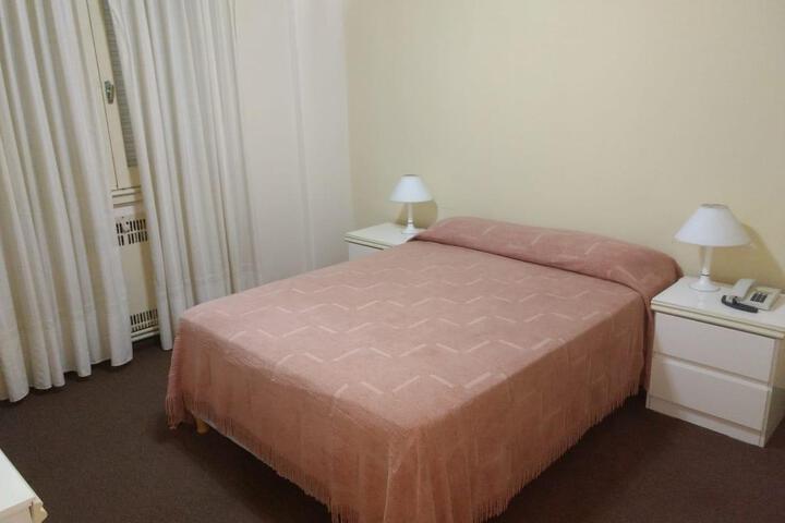 Room 13 of 34