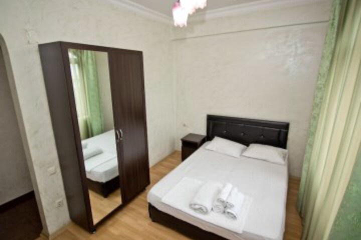 Room 35 of 93