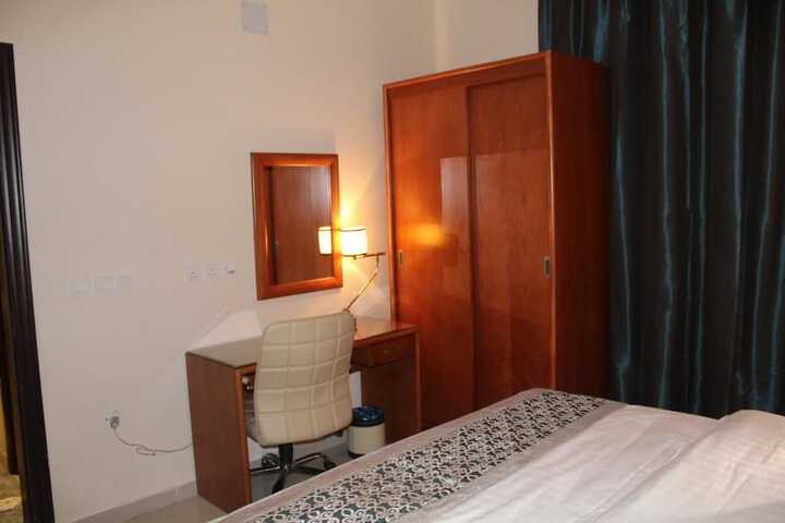 Room 12 of 36