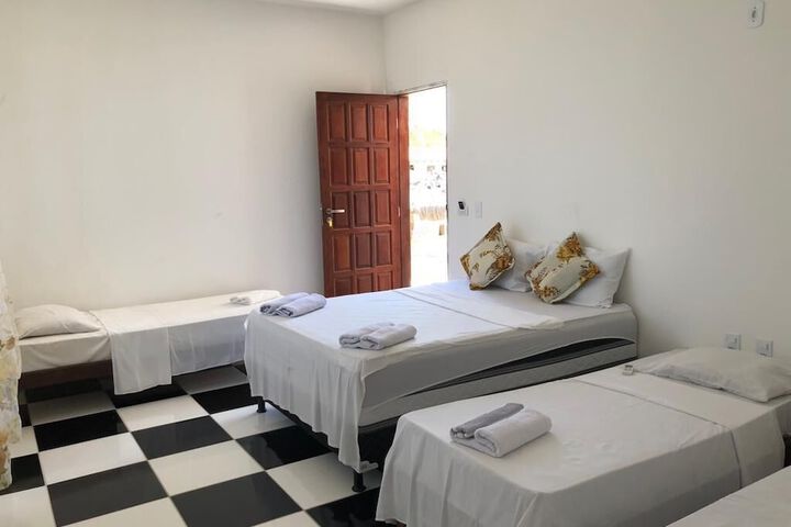 Room 8 of 27