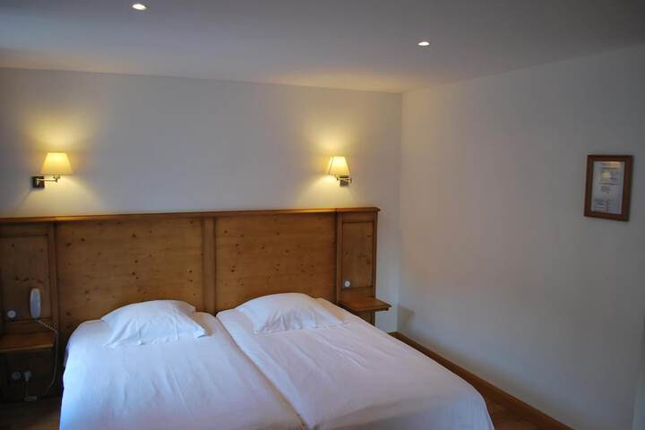Room 7 of 51