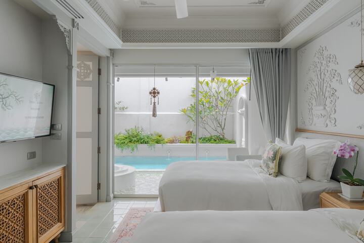 Room 20 of 93