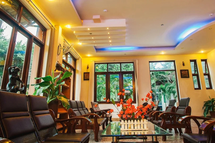 Lobby Entry