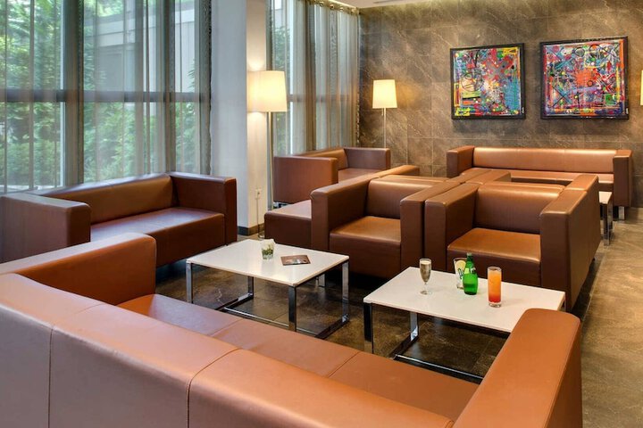 Guest Lobby