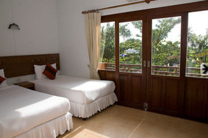 Room 5 of 14