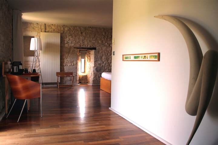 Room 5 of 47