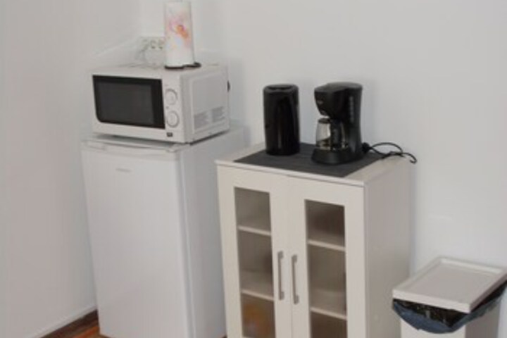 Room 28 of 32