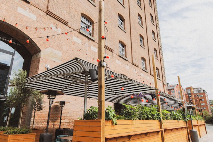 Terrace/Patio 96 of 100