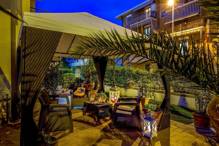 Terrace/Patio 39 of 47