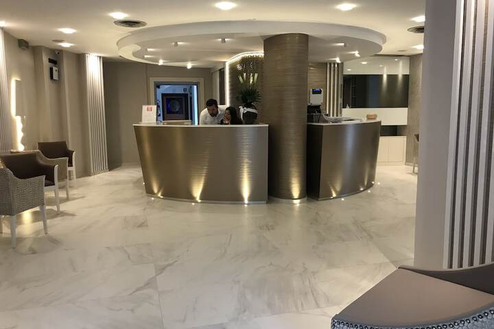 Hotel 2 of 49