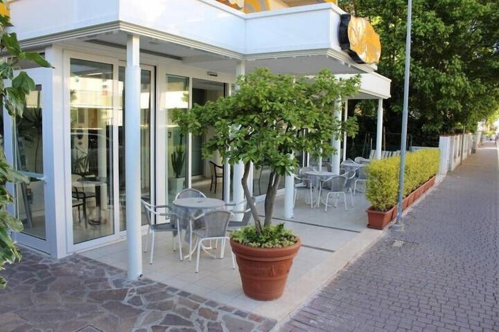 Terrace/Patio 27 of 29
