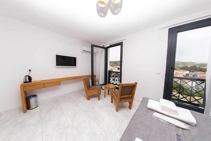 Room 15 of 17