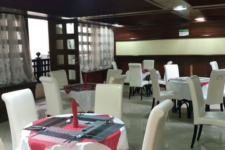 Dining 50 of 130