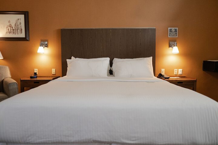 Room 14 of 77