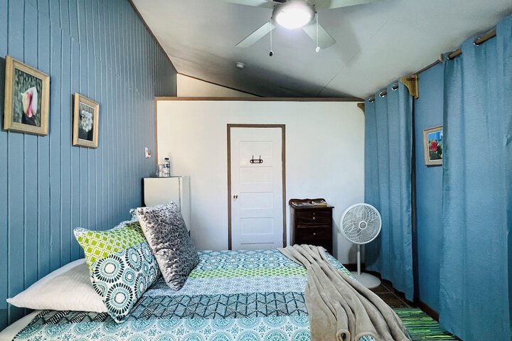 Room 51 of 180