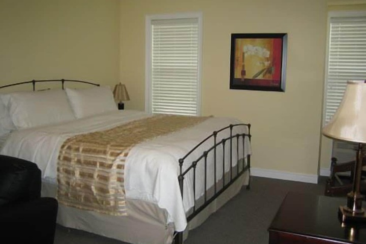 Room 11 of 22