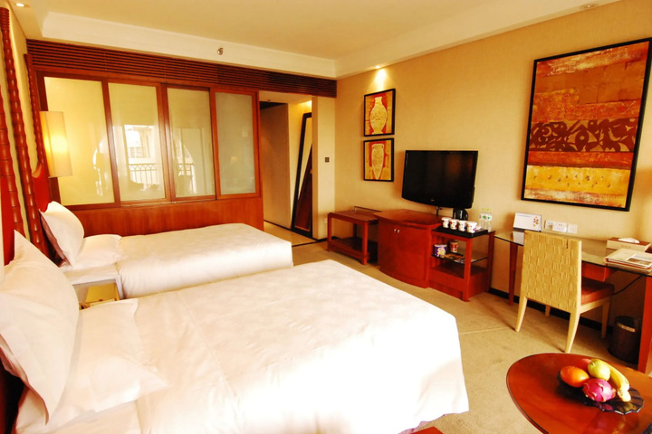 Room 6 of 47