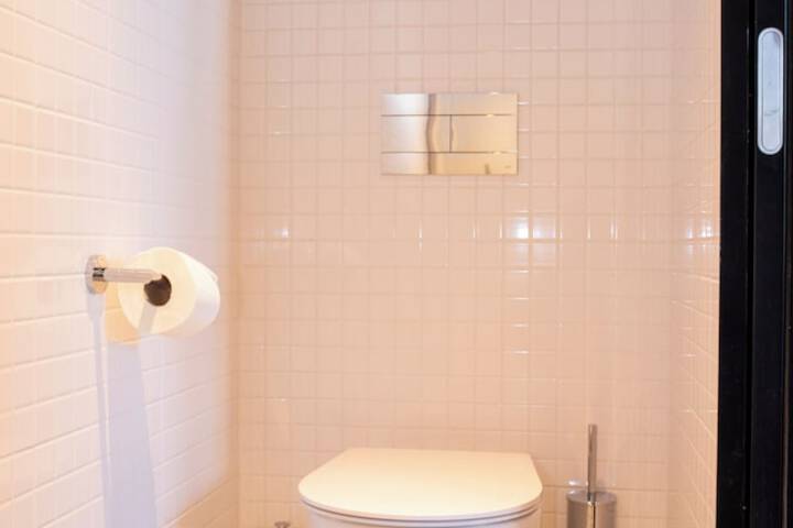 Room 125 of 192