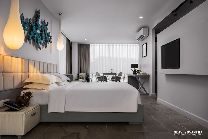 Room 100 of 165