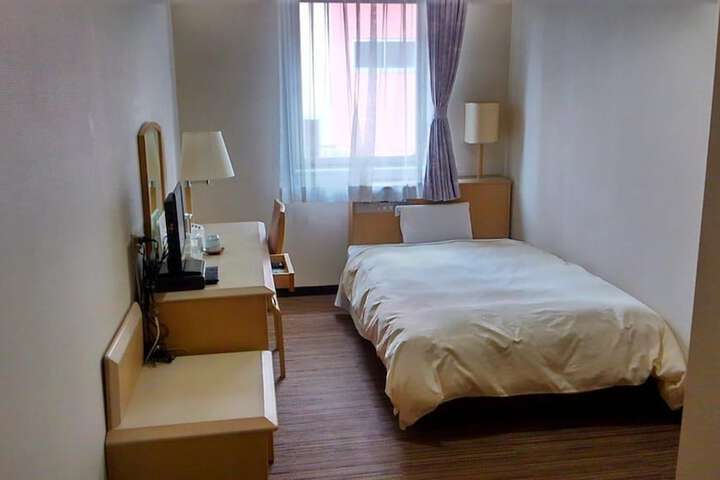 Room 18 of 45