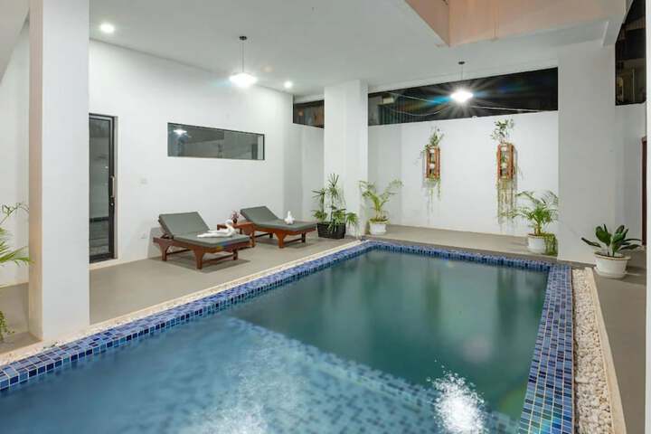 Pool 45 of 47