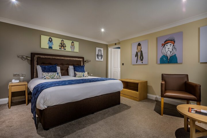 Room 5 of 65
