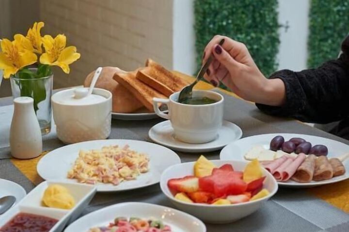 Breakfast/Coffee Service 9 of 13