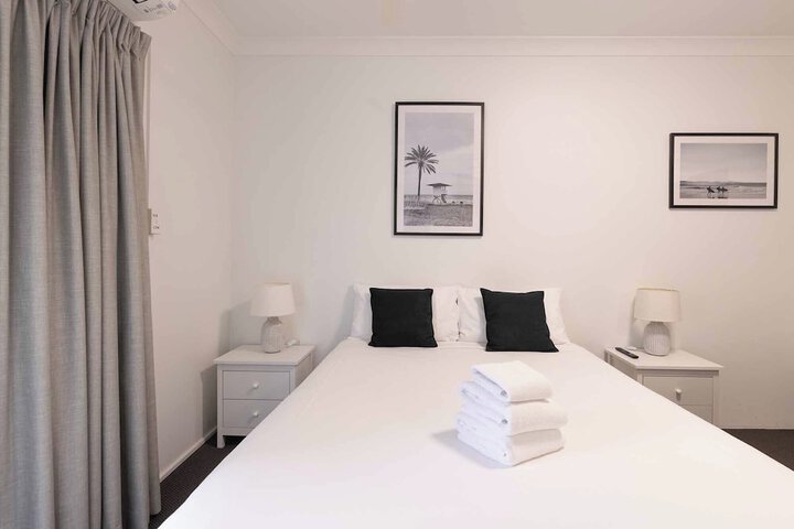 Room 11 of 35