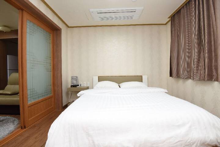 Room 3 of 13