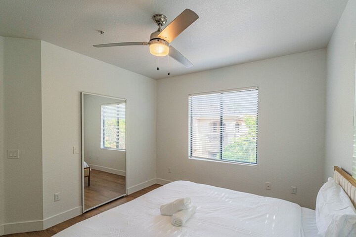 Room 45 of 116