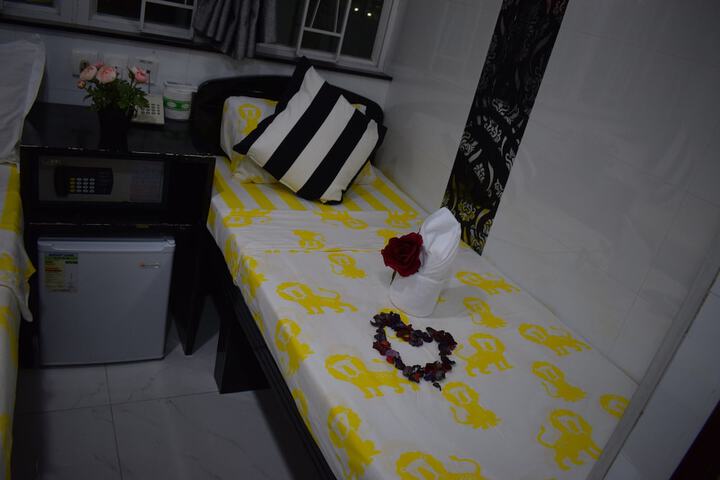 Room 34 of 45