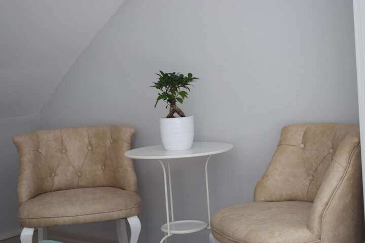 Room 33 of 115