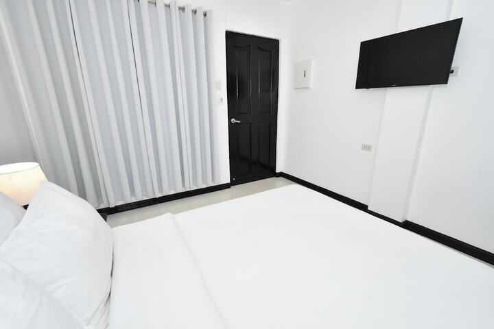 Room 16 of 41
