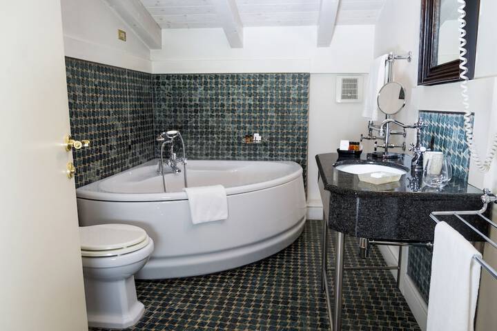 Bath Interior