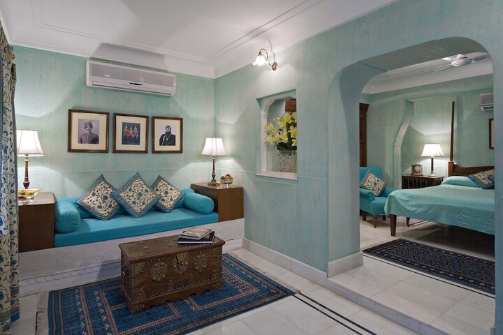 Room 14 of 74