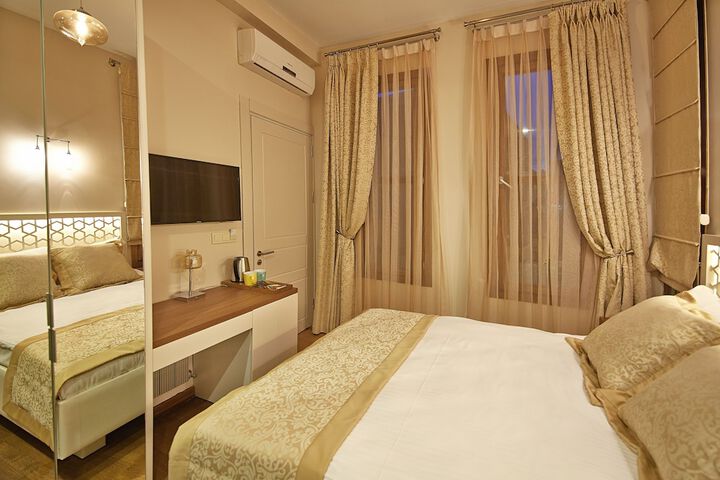 Room 14 of 51