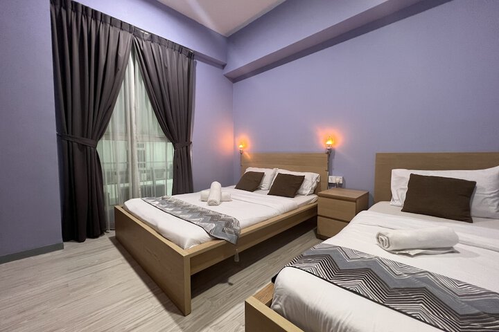 Room 6 of 30