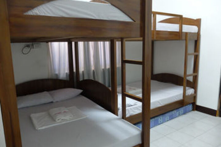 Room 21 of 68