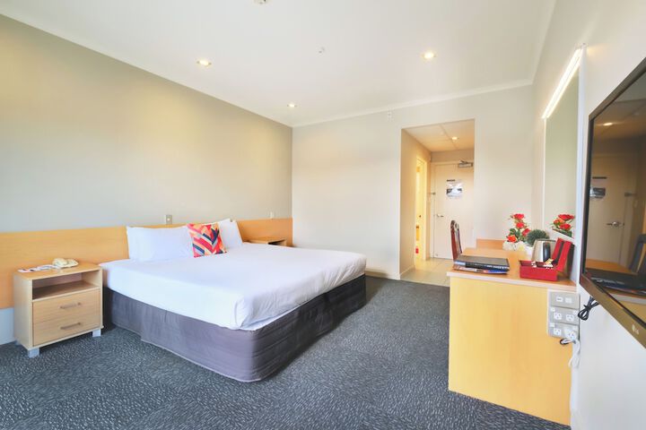 Room 26 of 73