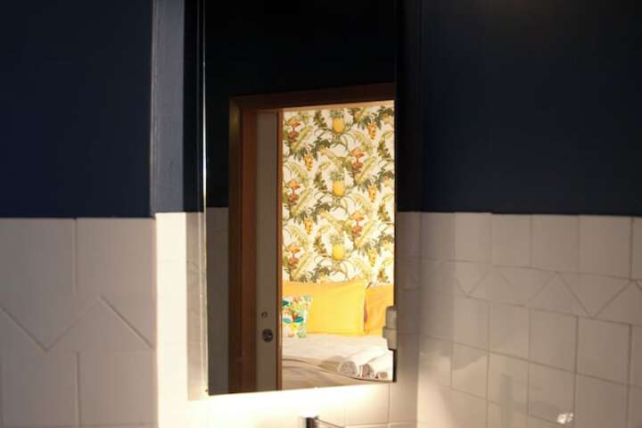 Room 26 of 39