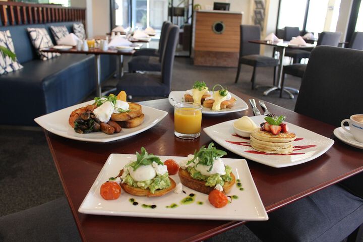 Breakfast/Coffee Service 54 of 63
